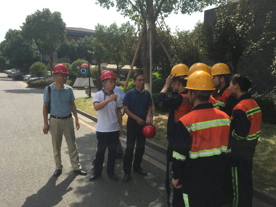 英国上市公司365