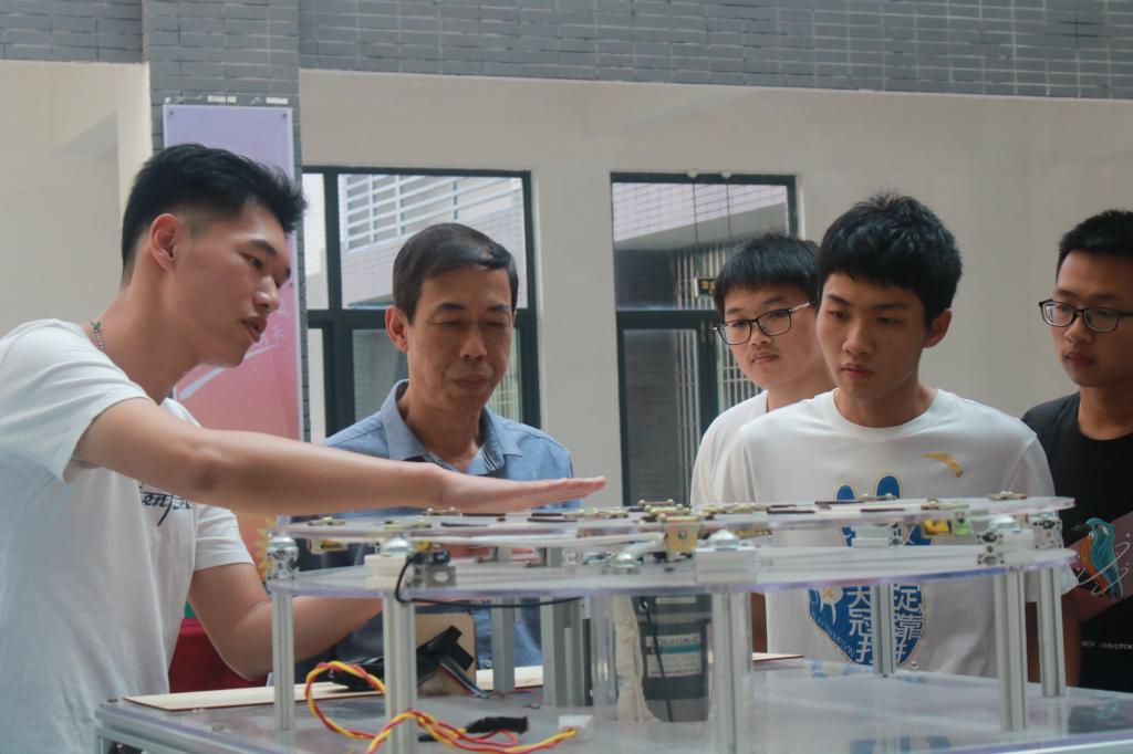 英国上市公司365