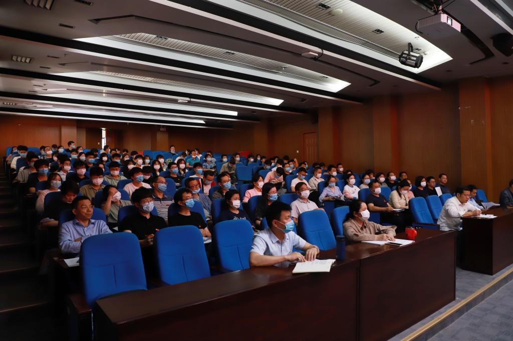 英国上市公司365