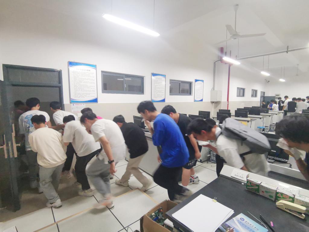 英国上市公司365