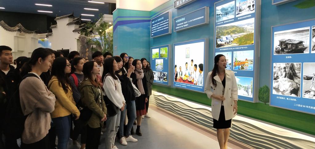 英国上市公司365