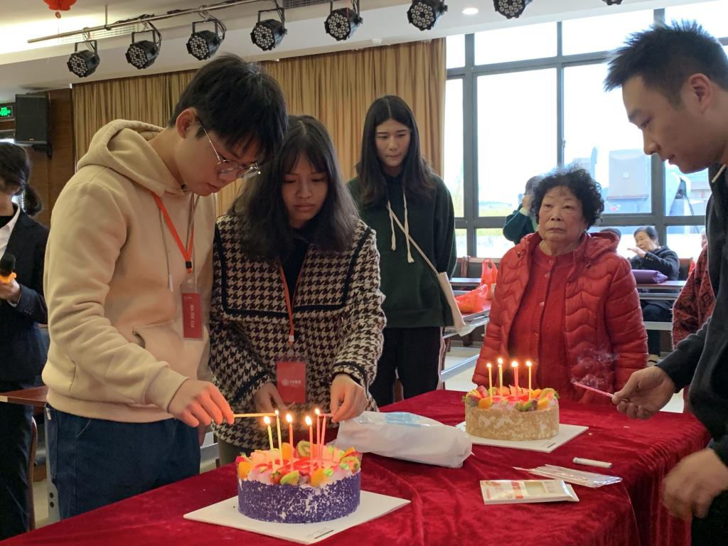 英国上市公司365