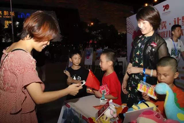 英国上市公司365